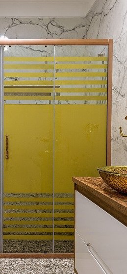 شاور 150-130 مستقيم دفة ثابتة وباب ذهبي سحب